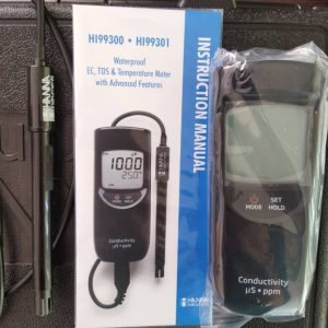 هدایت سنج قابل حمل HANNA HI99300
