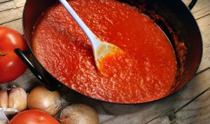 اندازه گیری پارامتر بریکس در رب گوجه فرنگی
