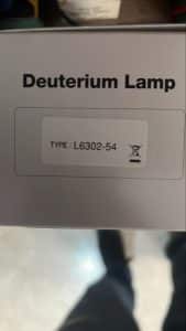 لامپ دوتریوم Hamamatsu کد L6302-54